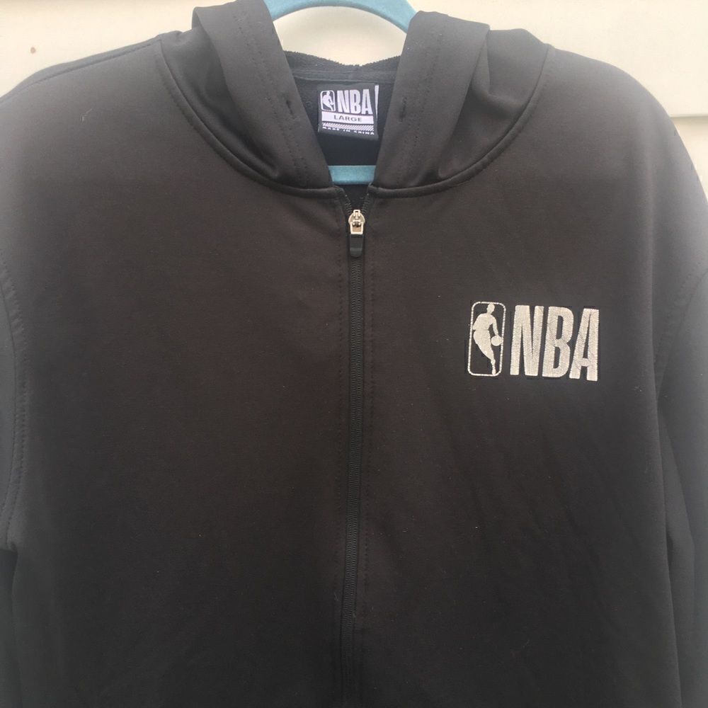 NBA  JACKET  - Picture 3 of 10